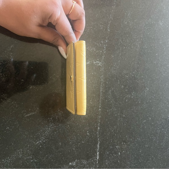 LOUIS VUITTON Ivory Yellow Monogram Card Wallet - Picture 8 of 14